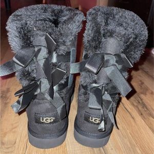ugg boots with bow